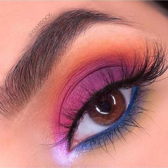 Tom Ford African Violet Eyeshadow Quad (Purple, Coral, Gold, Brown) - Picture 8 of 17